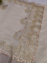 Load image into Gallery viewer, Graceful Kota Doria Saree with Golden Zari