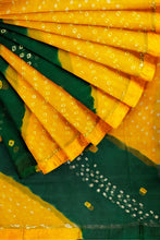 Load image into Gallery viewer, Handloom Pure Bandhani Viscose Georgette Saree
