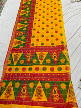 Load image into Gallery viewer, Ethnic Rajasthani Print Cotton Saree
