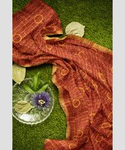 Load image into Gallery viewer, Gracefull Gathchola Cotton Saree
