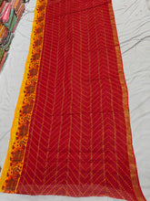 Load image into Gallery viewer, Cotton Saree with Gathchola Design
