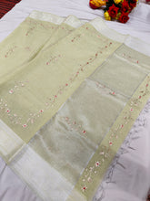Load image into Gallery viewer, Delicate Kota Doria Saree with Golden Zari

