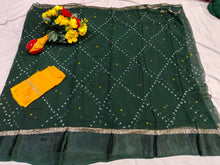 Load image into Gallery viewer, Elegant Bandhani Saree in Traditional Style
