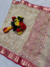 Load image into Gallery viewer, Stylish Zari Embellished Kota Saree

