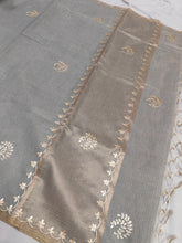 Load image into Gallery viewer, Minimalist Zari Embellished Kota Saree
