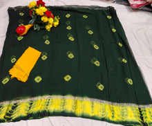 Load image into Gallery viewer, Elegant Bandhani Saree in Traditional Style
