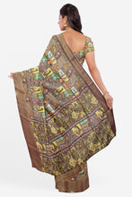 Load image into Gallery viewer, Premium Soft Silk Saree with Traditional Banarasi Border