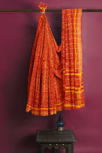 Load image into Gallery viewer, Traditional Rajasthani Cotton Saree
