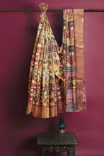 Load image into Gallery viewer, Beautiful Soft Silk Saree with Traditional Banarasi Border
